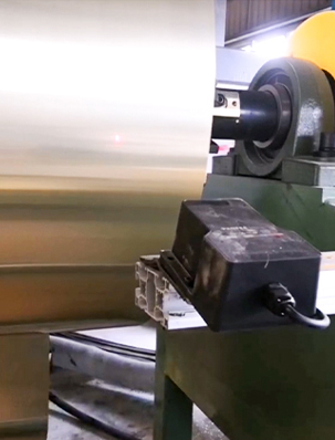 Laser Distance Sensors for Coil Diameter Monitoring in Winding Processes